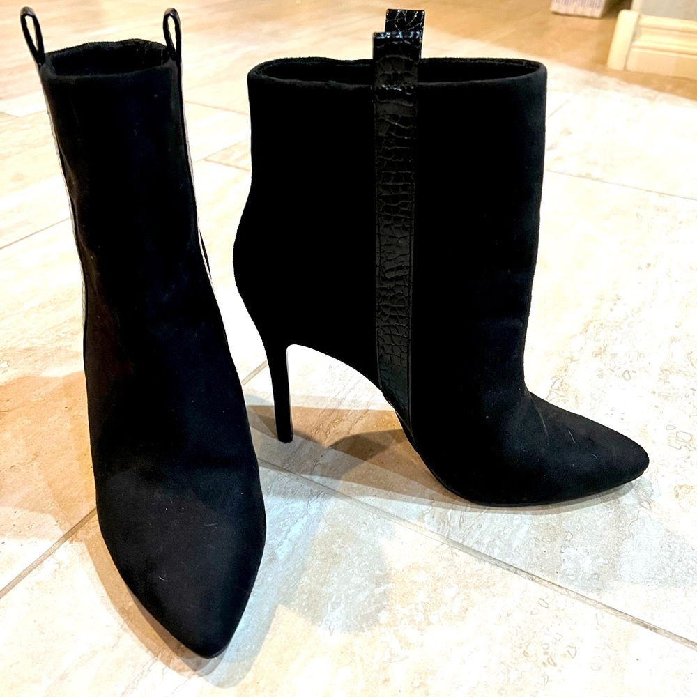 Saks Fifth Avenue Black Suede Booties, LIKE NEW!